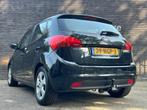 Kia Venga 1.6 CVVT X-ecutive l Panoramadak l Airco l Trekhaa, Voorwielaandrijving, Euro 5, 125 pk, Gebruikt