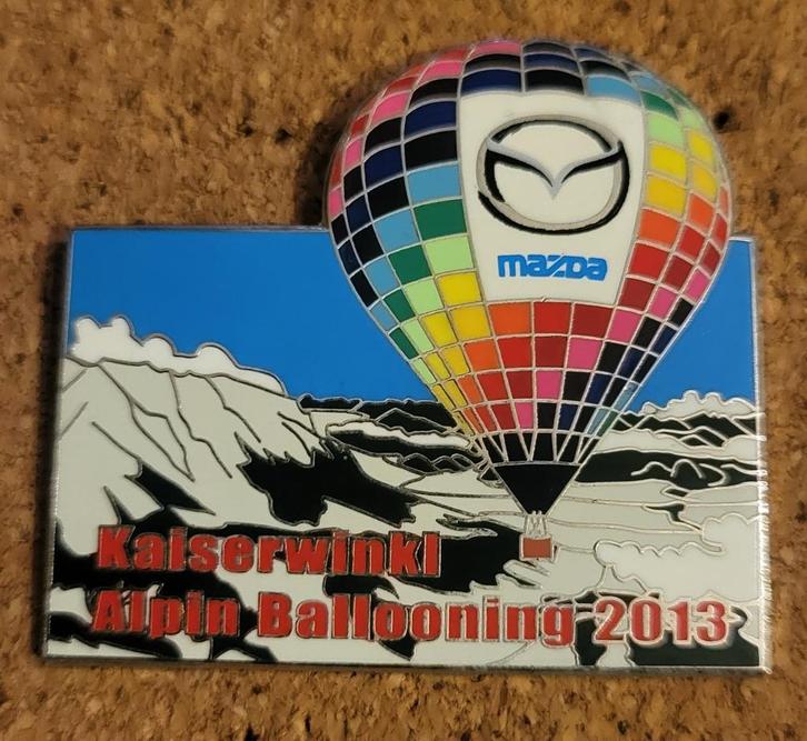 Ballonpin mazda, Verzamelen, Speldjes, Pins en Buttons, Ophalen of Verzenden