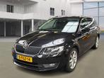 Skoda Octavia 1.2 TSI 77KW Comdi DSG 2014 Zwart, Auto's, Skoda, 4 cilinders, Zwart, Origineel Nederlands, 630 kg