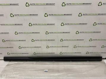 Dorpelkap Rechts Ford Transit NIEUW ORIGINEEL 2366712 beschikbaar voor biedingen