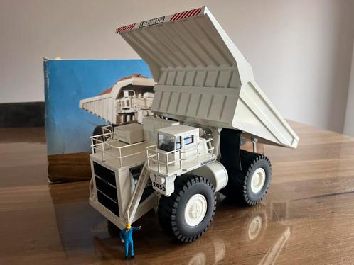 Liebherr KL 2450 mine dumper Conrad 2724, Hobby en Vrije tijd, Modelauto's | 1:50, Zo goed als nieuw, Hijskraan, Tractor of Landbouw