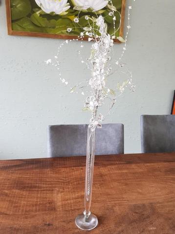 Prachtige hoge, slanke Baccarat kristal vaas 'Vega' uit 1990 beschikbaar voor biedingen