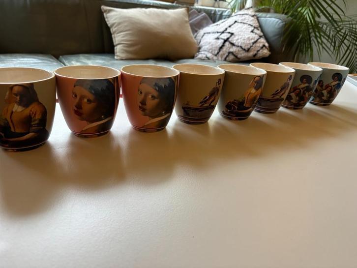 Douwe Egberts Koffie Kopjes ~ Hollandse meesters, Huis en Inrichting, Keuken | Servies, Nieuw, Kop(pen) en/of Schotel(s), Overige stijlen