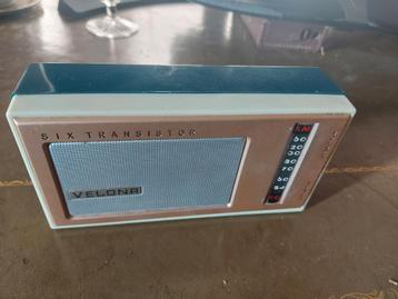 Velona sixties transistor radio beschikbaar voor biedingen