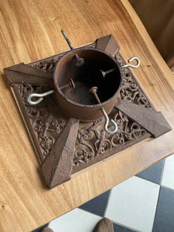 Kerstboom standaard beschikbaar voor biedingen