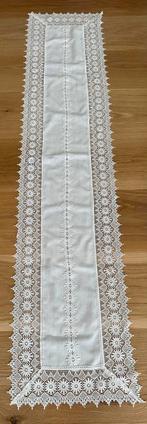 vintage  tafelloper van kant 180x41cm, Ophalen of Verzenden