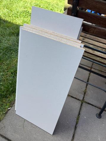 Legplanken (wit) beschikbaar voor biedingen