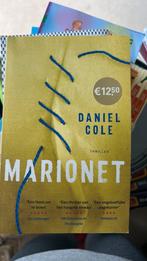 Daniel Cole - Marionet, Boeken, Ophalen of Verzenden, Zo goed als nieuw, Daniel Cole