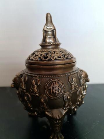 Bronzen Wierookpot, Boeddha beschikbaar voor biedingen