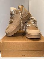 UGG Lowmel Sand Maat 39 (valt klein 38), Kleding | Dames, Schoenen, UGG, Beige, Nieuw, Ophalen of Verzenden