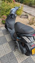 TEKOOP!! piaggio zip 2017, Fietsen en Brommers, Scooters | Piaggio, Ophalen, Maximaal 45 km/u, Zip, Zo goed als nieuw
