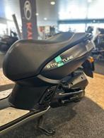 Peugeot kisbee 2022 bromscooter 4181KM, Overige modellen, Maximaal 45 km/u, Zo goed als nieuw, Benzine