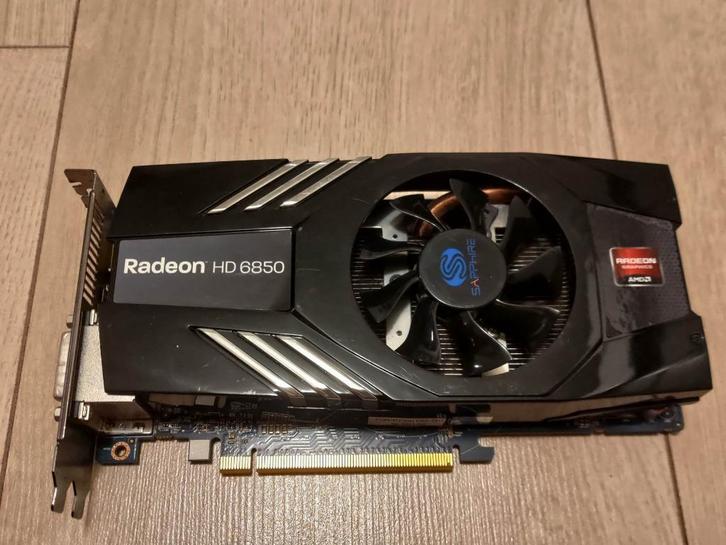 Sapphire Radeon HD6850 1GB, Computers en Software, Videokaarten, Gebruikt, AMD, PCI-Express 2.0, GDDR5, HDMI, DisplayPort, DVI
