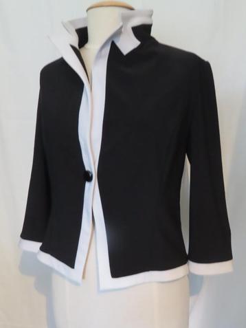 JOSEPH RIBCOFF, Koket jasje in chique zwart/wit 40/42 beschikbaar voor biedingen