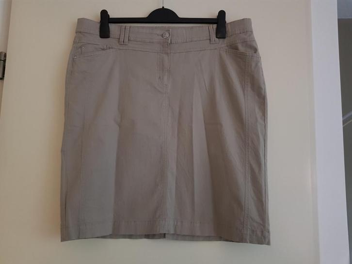 Rok -- maat 44 -- C&A, Kleding | Dames, Rokken, Zo goed als nieuw, Maat 42/44 (L), Beige, Knielengte, Ophalen of Verzenden