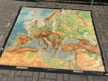 antieke schoolplaat kaart Europa beschikbaar voor biedingen