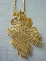 goudkleurige ketting met filigrain eikenblad geen goud 35 cm, Sieraden, Tassen en Uiterlijk, Antieke sieraden, Verzenden, Overige materialen