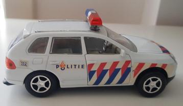 Politie auto austos hulpverlener verzamelen speelgoed cop beschikbaar voor biedingen