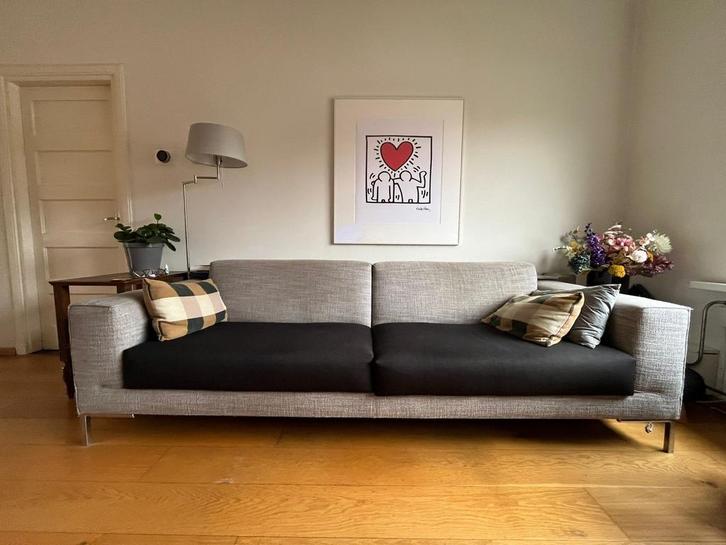 Stijlvolle bank; design on stock, Huis en Inrichting, Banken | Bankstellen, Zo goed als nieuw, Tweepersoons, 200 tot 250 cm, 75 tot 100 cm