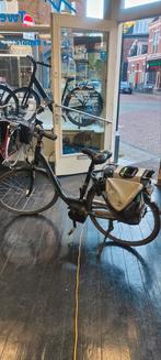 Elektrische fietsen Bosch midden motor met nieuwe Accu, Fietsen en Brommers, Elektrische fietsen, Ophalen of Verzenden, Zo goed als nieuw