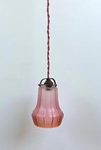 Franse antieke glazen hanglamp met roze lamp glas, Antiek en Kunst, Ophalen of Verzenden