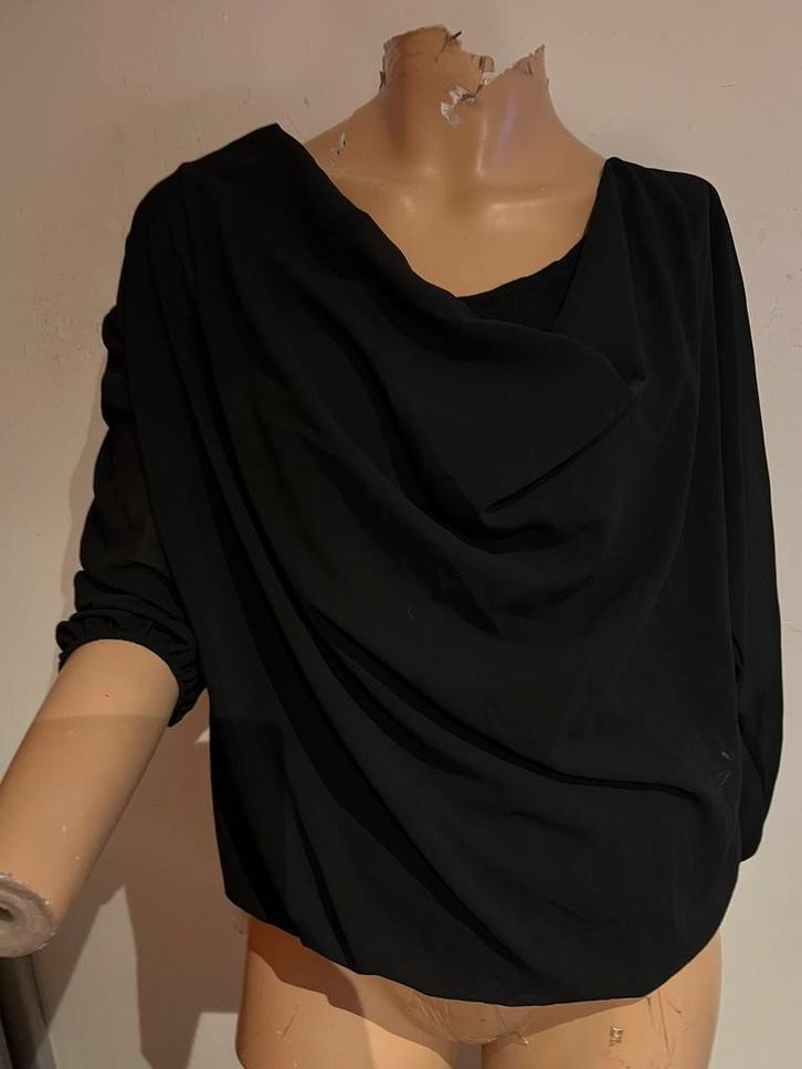 AMBIKA blouse maat m  origineel ZGAN, Kleding | Dames, Tops, Zo goed als nieuw, Maat 38/40 (M), Zwart, Korte mouw, Ophalen of Verzenden