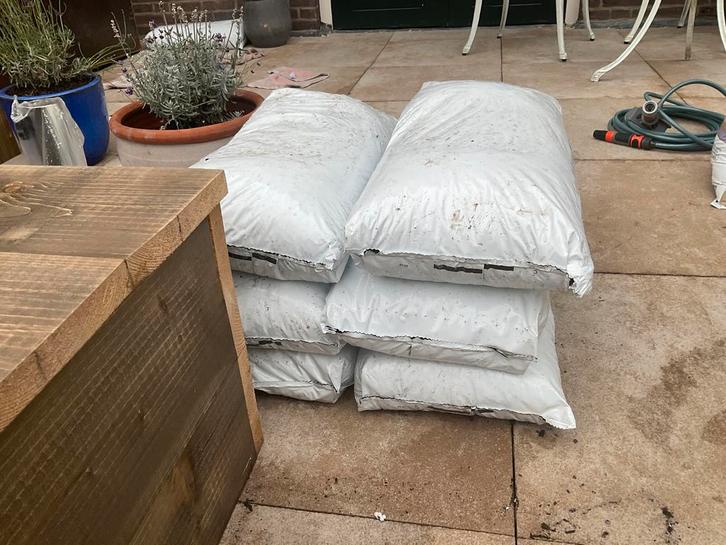 6 x 20kg aarde substraat intensief buiten en binnenplanten, Tuin en Terras, Aarde en Mest, Tuinaarde, Ophalen