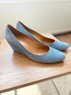 Cristian daniel sleehak pumps suede blauw maat 40, Kleding | Dames, Schoenen, Ophalen of Verzenden, Zo goed als nieuw, Blauw