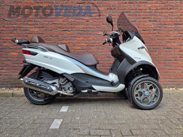 PIAGGIO MP3 500 LT BUSINESS ABS/ASR (bj 2015), Motoren, Motoren | Piaggio, Bedrijf, Scooter, 12 t/m 35 kW, Minimaal motorrijbewijs A2