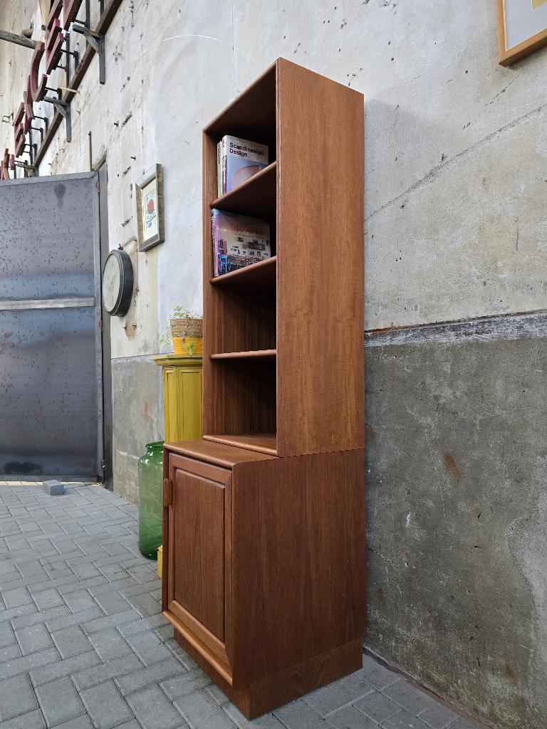Mid Century Teak Boeken & Platen Kast | Highboard Kast Smal, Ophalen of Verzenden, Minder dan 150 cm, 150 tot 200 cm, Grenenhout