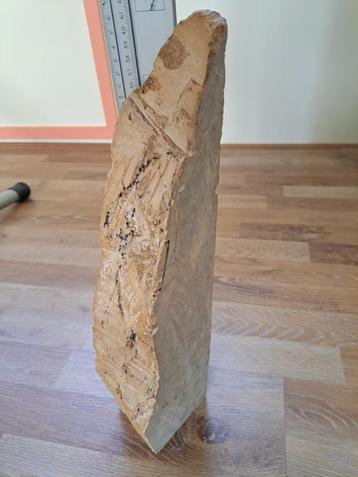 Assorti speksteen en gereedschap beschikbaar voor biedingen