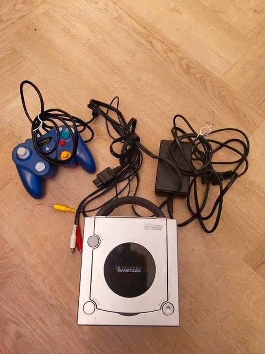 Nintendo GameCube Zilver + Controller, Spelcomputers en Games, Spelcomputers | Nintendo GameCube, Gebruikt, Zilver, Met 1 controller
