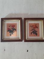 2 super kleine bloemen schilderijtjes, Huis en Inrichting, Woonaccessoires | Schilderijen, Tekeningen en Foto's, Minder dan 50 cm