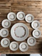 Wedgewood Rosalind Gebakschaal en bordjes., Antiek en Kunst, Antiek | Servies compleet, Ophalen of Verzenden
