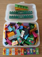 Doosje met domino steentjes, Kinderen en Baby's, Speelgoed | Bouwstenen, Ophalen of Verzenden, Gebruikt, Overige merken