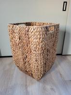 Rieten mand, vierkant, Huis en Inrichting, Woonaccessoires | Schalen en Manden, Ophalen, Zo goed als nieuw, Vierkant, Riet