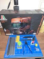 Italeri Scania R730 Black Amber Bouwpakket, Italeri, Groter dan 1:32, Nieuw, Ophalen of Verzenden