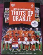 Heel Nederland is Trots op Oranje nieuw, Verzamelen, Sportartikelen en Voetbal, Verzenden, Nieuw, Ajax, Boek of Tijdschrift