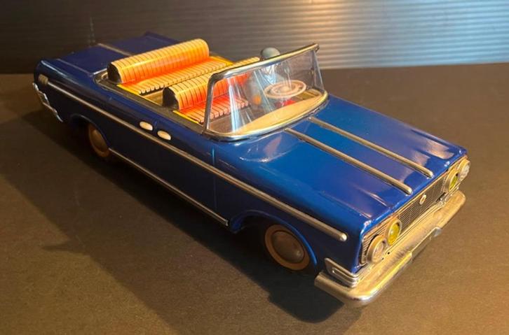 Grote blikken cabriolet met chauffeur, Verzamelen, Automerken, Motoren en Formule 1, Zo goed als nieuw, Auto's, Ophalen of Verzenden