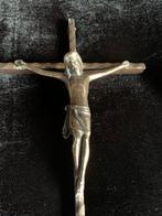Antiek Kruisbeeld met Christusfiguur, Ophalen of Verzenden