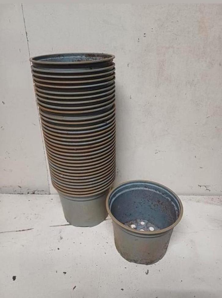 Kweekpotten 2 liter in de ACTIE, Tuin en Terras, Bloempotten, Gebruikt, Kunststof, Minder dan 40 cm, Minder dan 25 cm, Rond, Ophalen of Verzenden