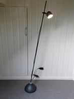 vloerlamp, Modern, 150 tot 200 cm, Metaal, Zo goed als nieuw