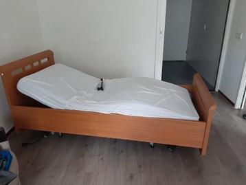 Elektrisch Hoog Laag Bed beschikbaar voor biedingen