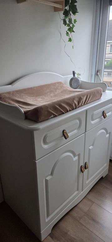Commode wit als nieuw beschikbaar voor biedingen