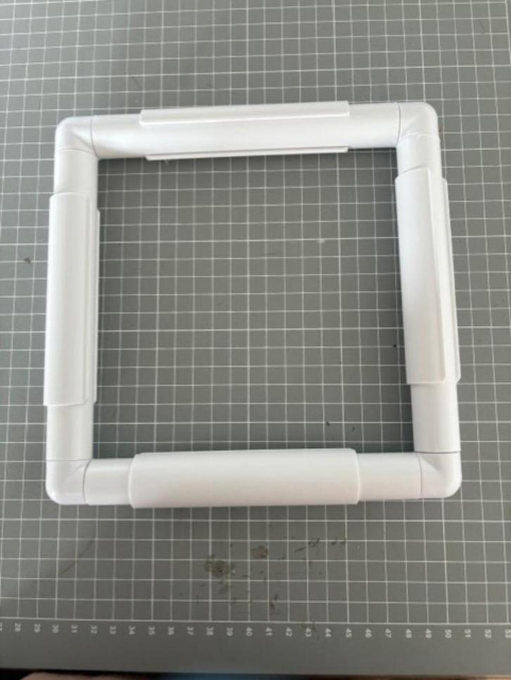 2 needle punch kunststof frames, Hobby en Vrije tijd, Knutselen, Zo goed als nieuw, Materiaal, Ophalen of Verzenden