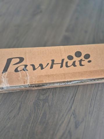Paw Hut hondenhek nieuw in doos beschikbaar voor biedingen