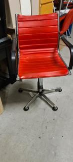 Nette bureaustoel met rood lederen bekleding, Ophalen of Verzenden, Zo goed als nieuw