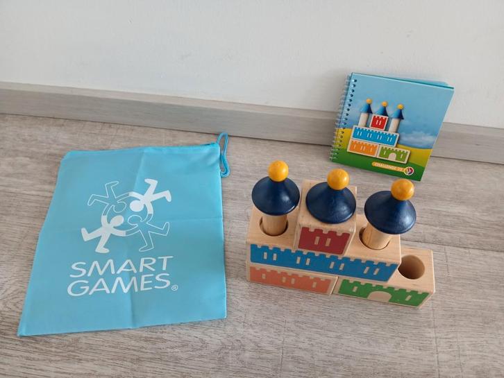 Smartgames Castle Logix - Houten Puzzel 4+, Hobby en Vrije tijd, Gezelschapsspellen | Bordspellen, Zo goed als nieuw, Een of twee spelers