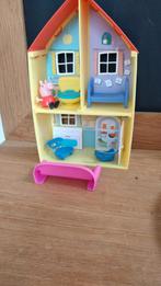 Peppa Pig Poppenhuis met Accessoires, Ophalen, Zo goed als nieuw, Poppenhuis