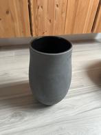 Mooie betonnen pot, Tuin en Terras, Bloempotten, Gebruikt, Rond, Tuin, Beton